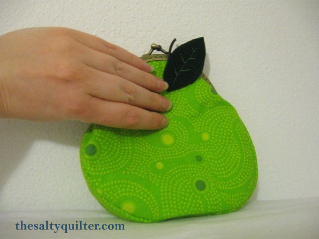 The Salty Quilter - Pear Purse - size reference
