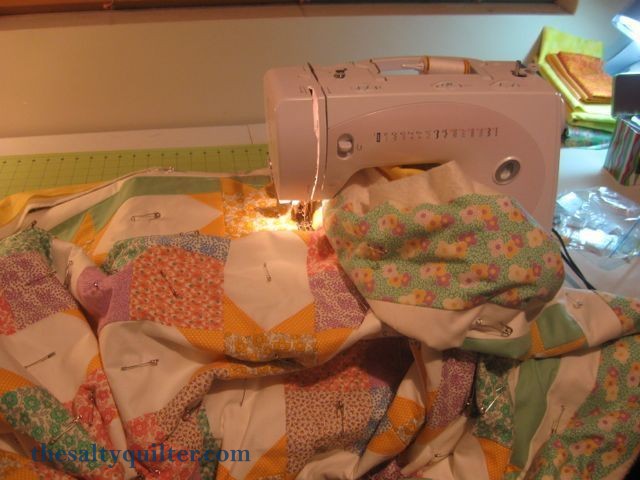 The Salty Quilter - Sunny Stars - Quilt on my machine